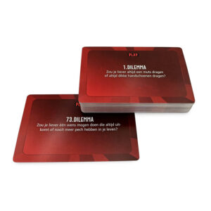 Two red dilemma game cards stacked, with Dutch questions about wearing a hat or gloves.